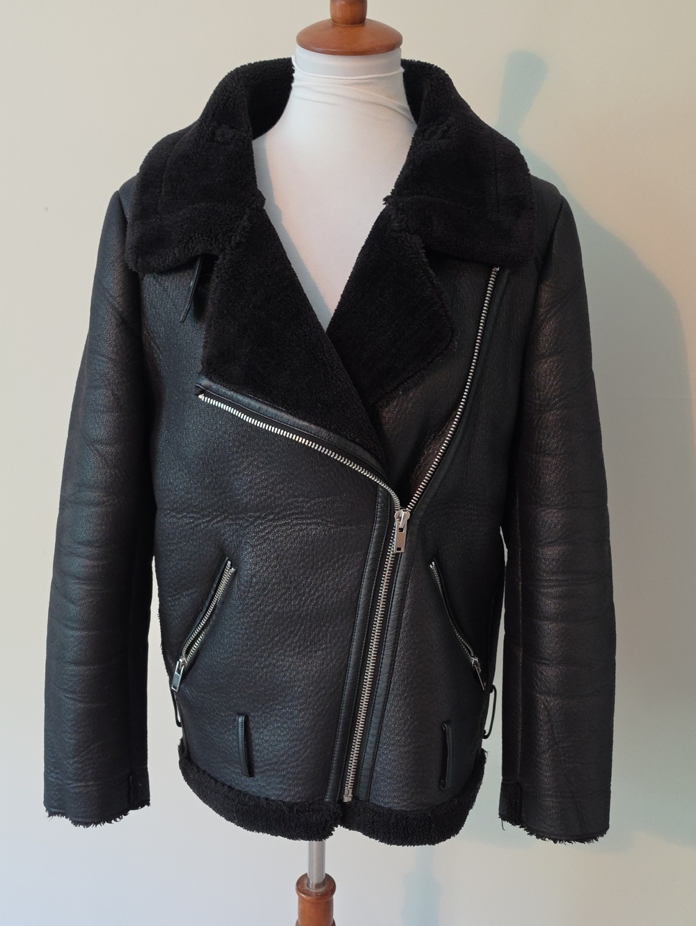 Zara Full Zip Winter Black Shearling Faux Leather Jacket